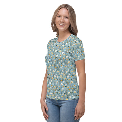 Margherites and buds blue Women's T-shirt